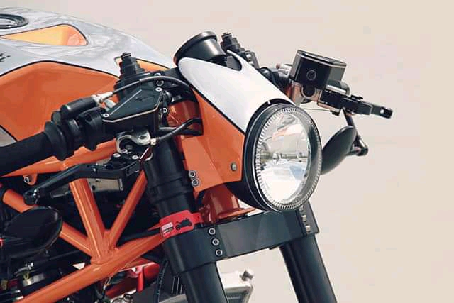 Ducati 900SS Cafe racer front